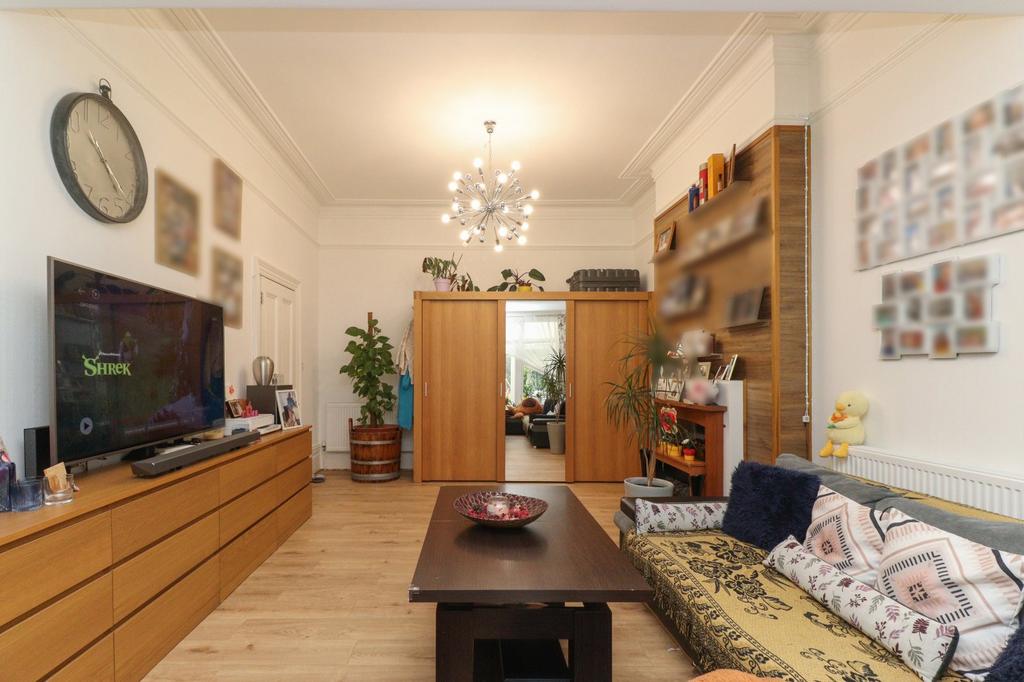 Flat 1