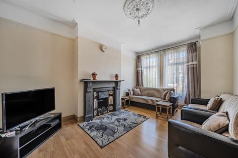 3 bedroom terraced house for sale, Torridon Road, London