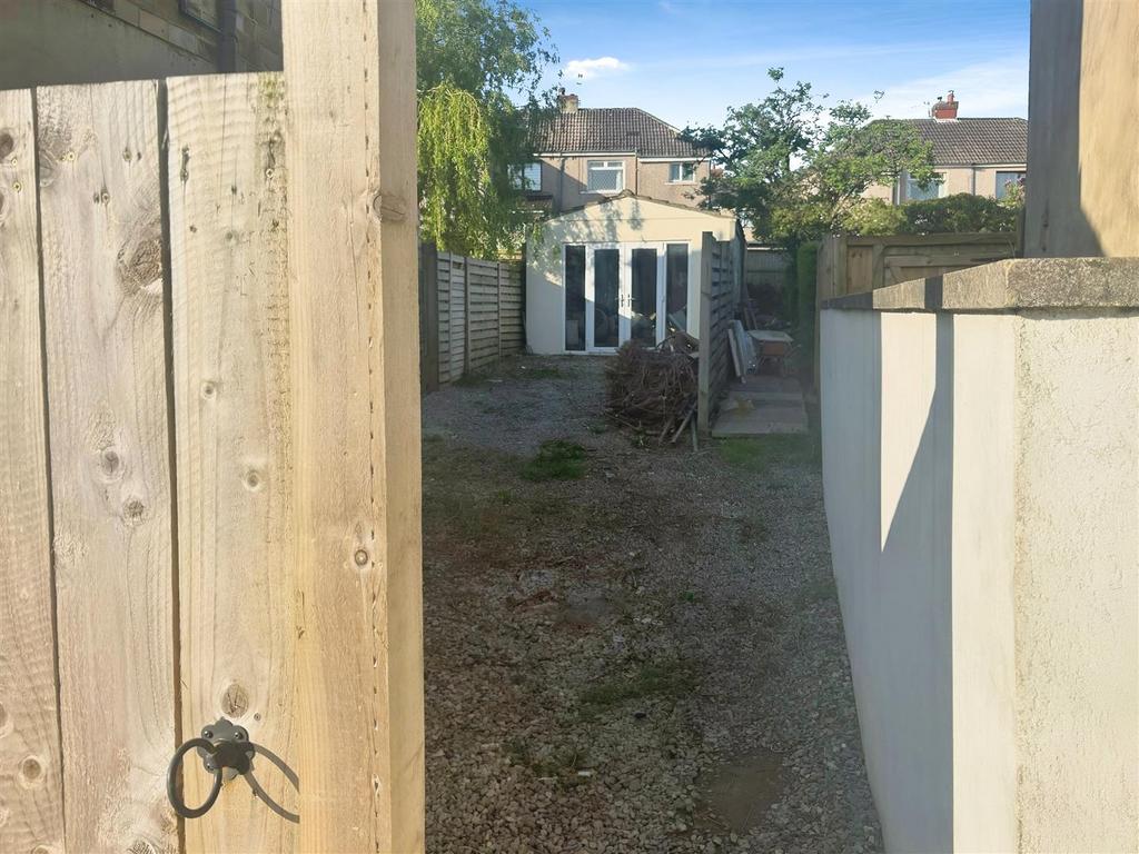 Driveway & Garage