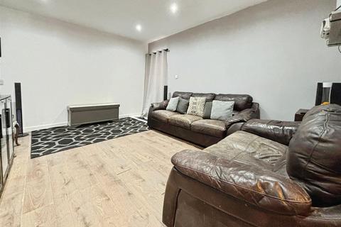 14 Mount Grove, Bradford, BD2 2JL