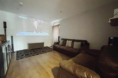 14 Mount Grove, Bradford, BD2 2JL