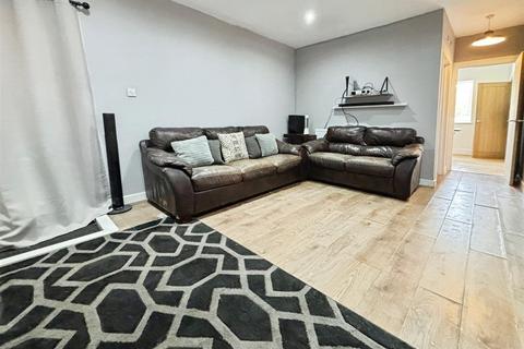 14 Mount Grove, Bradford, BD2 2JL