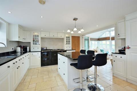 5 bedroom detached house for sale, Wormsley, Hereford
