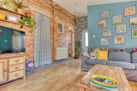 4 bedroom end of terrace house for sale, 16 Elms Estate, Monkton Heathfield, Taunton