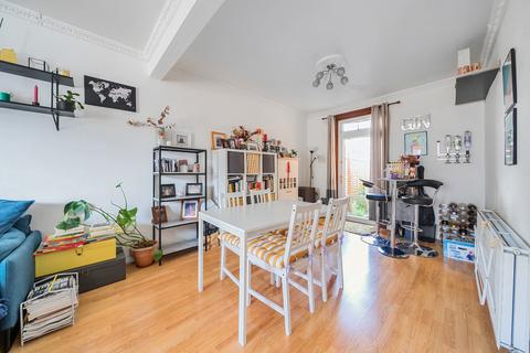 3 bedroom terraced house for sale, Tennyson Road, London