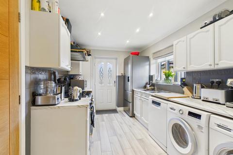 4 bedroom detached house for sale, Lismore Road, Buxton