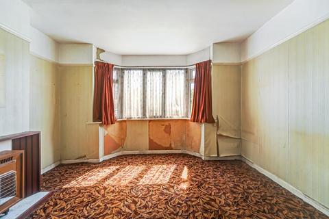 143 Thorndon Gardens, Epsom, KT19 0QE
