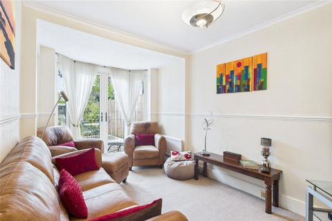 undefined, Russell Road, Surrey GU21