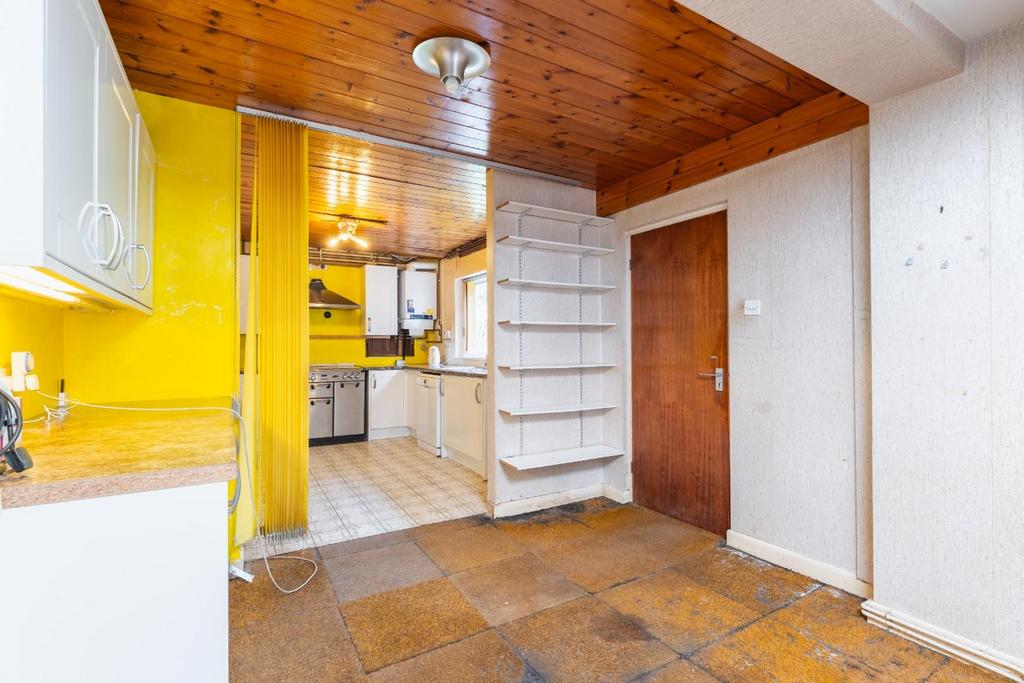 Kitchen-3.jpg