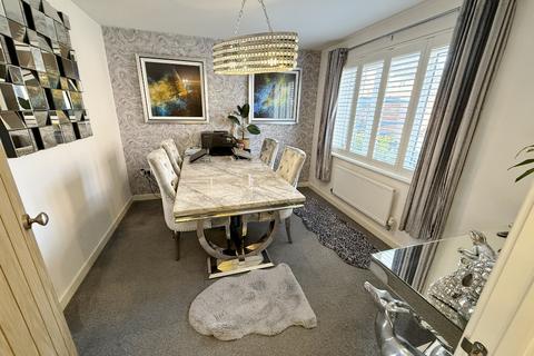 4 bedroom detached house for sale, Llwyngwern, Hendy