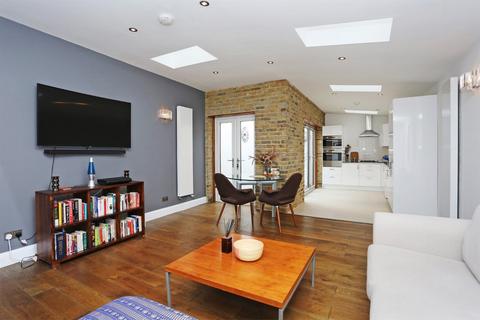 2 bedroom flat to rent, Acton Lane, London W4