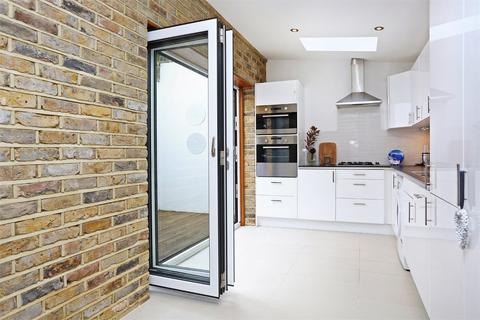2 bedroom flat to rent, Acton Lane, London W4