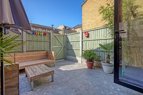 35 Ruston Street, London, E3 2LR