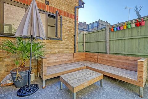35 Ruston Street, London, E3 2LR