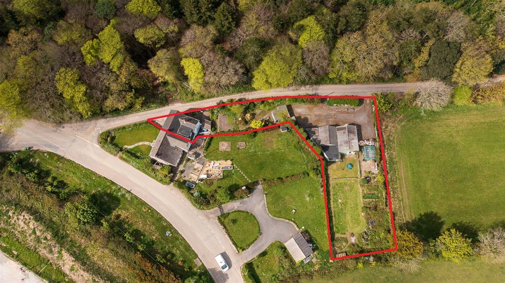 0424 04 - 1 Two Burrow Hill, TR4 9 HQ (Small) (25)