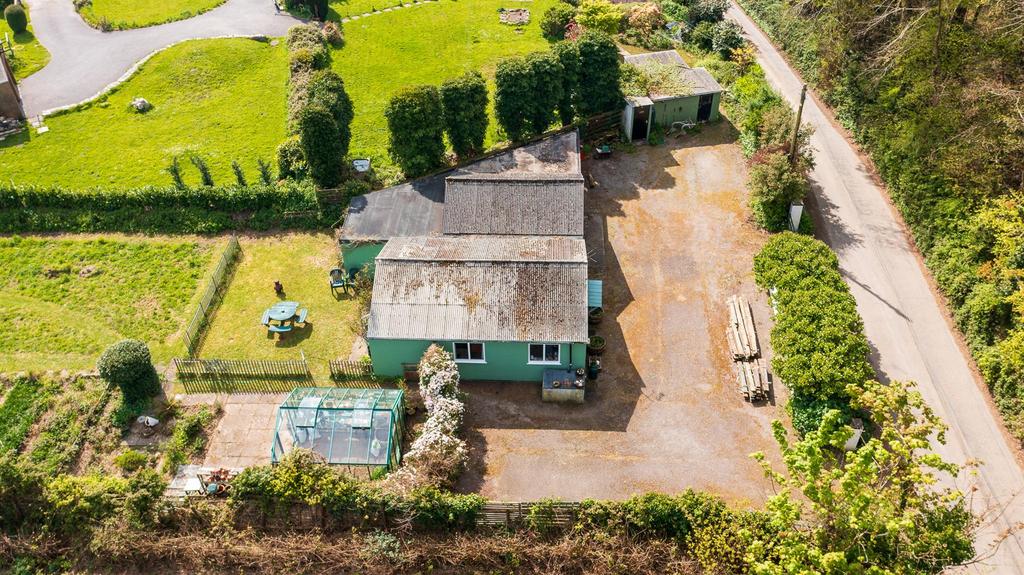 0424 04 - 1 Two Burrow Hill, TR4 9 HQ (Small) (15).