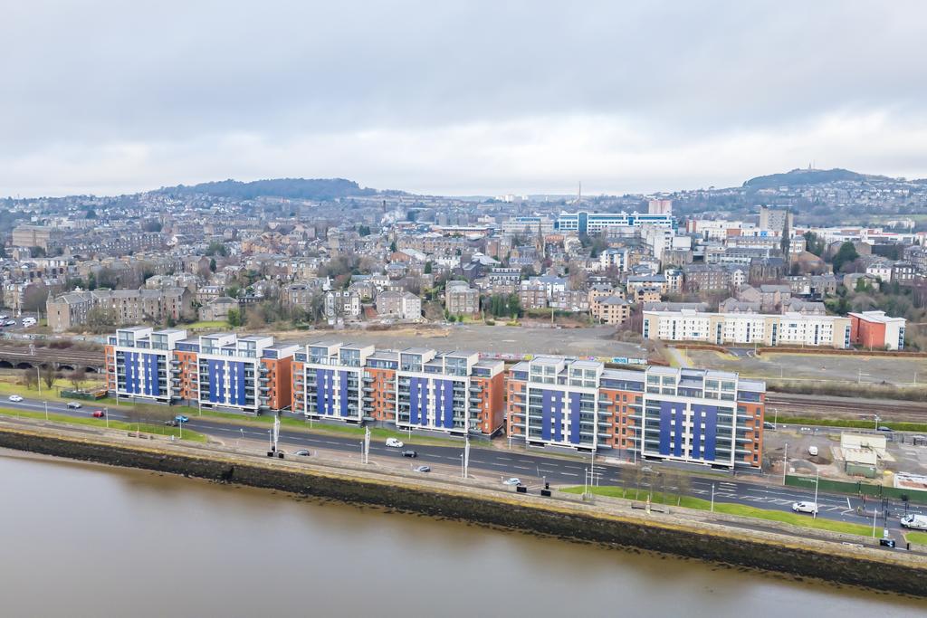 360 Riverside Drive, Dundee, DD1 4 XD