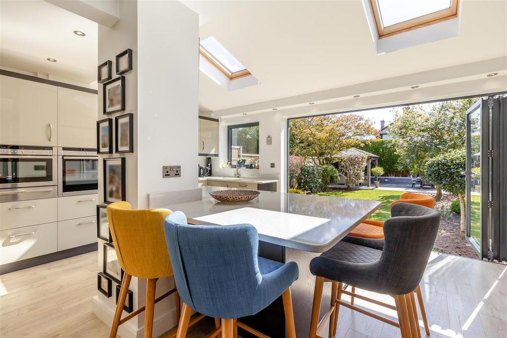 8643170-interior09.jpg