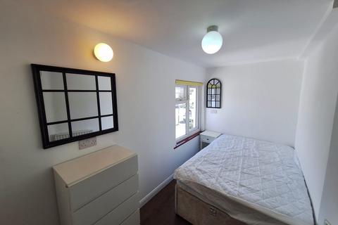 1 bedroom apartment to rent, Westhill Place