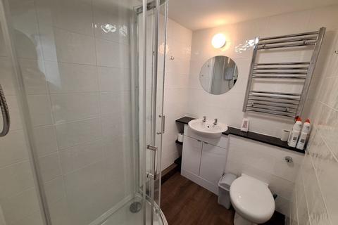 1 bedroom apartment to rent, Westhill Place