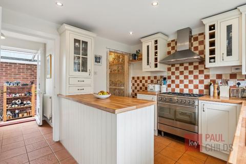 3 The Close, Woodcote, Reading, RG8 0SB