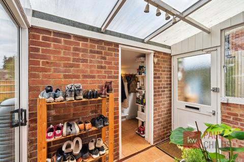 3 The Close, Woodcote, Reading, RG8 0SB