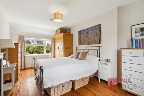 3 The Close, Woodcote, Reading, RG8 0SB