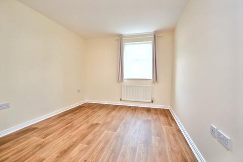 4 Armstrong House Bridgwater Close, Harnham, Salisbury, SP2 8PE