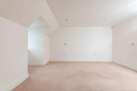 Flat 10 Little Orchard Place, Esher, KT10 9PP