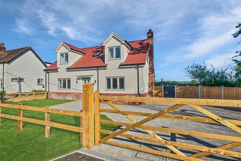 Thistley Green Road, Braintree, CM7