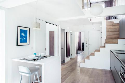 2 bedroom flat for sale, Gloucester Terrace, Bayswater, London