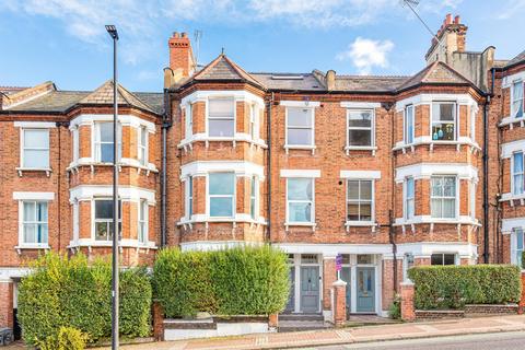 3 bedroom flat for sale, Latchmere Road, Battersea, London
