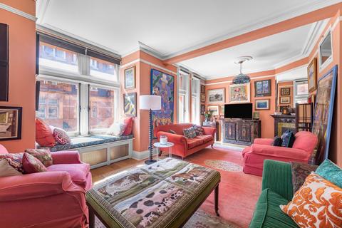 4 bedroom flat for sale, Gordon Mansions, Torrington Place, London