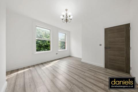 2 bedroom flat to rent, Connaught Road, Harlesden, London, NW10