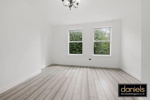 2 bedroom flat to rent, Connaught Road, Harlesden, London, NW10