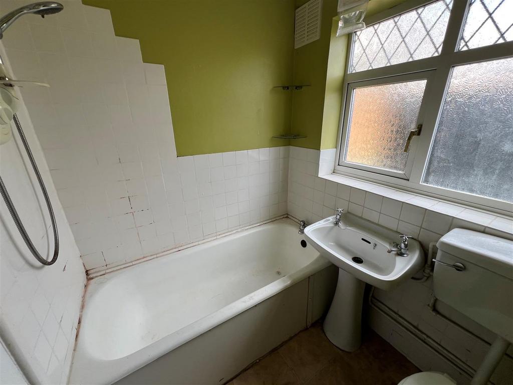BATH.jpg