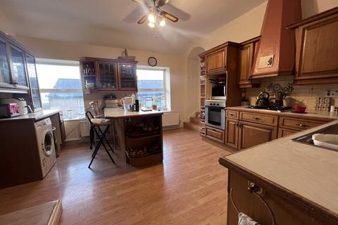 7 bedroom terraced house for sale, High Street, Penygroes, Caernarfon, Gwynedd, LL54
