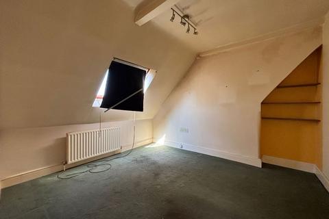 5 Argyle Road, London, W13 0LN