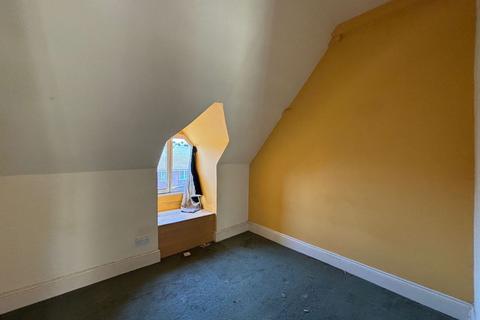 5 Argyle Road, London, W13 0LN