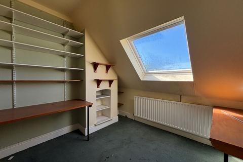 5 Argyle Road, London, W13 0LN