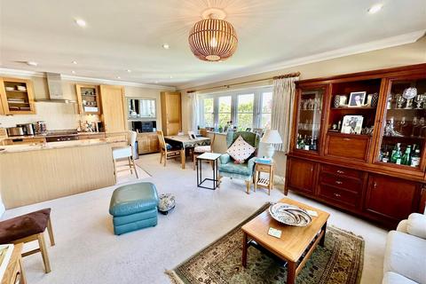 2 bedroom apartment for sale, Westbourne Place, Farnham