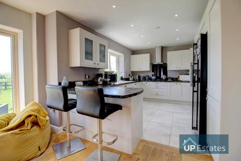 2, Grange Farm Brandon Lane, Coventry, CV3 3GU
