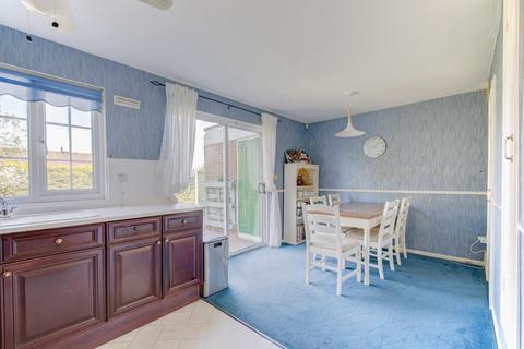 39 Red Hill Grove, Birmingham, B38 9RZ