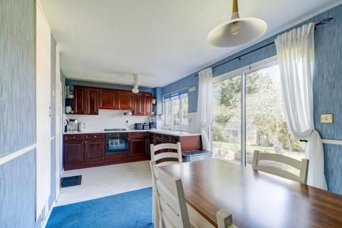 39 Red Hill Grove, Birmingham, B38 9RZ