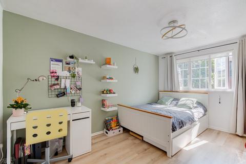 39 Red Hill Grove, Birmingham, B38 9RZ