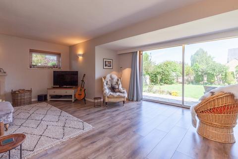 5 bedroom detached house for sale, Barford Road, Bloxham OX15