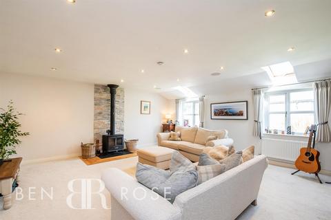 5 bedroom terraced house for sale, Hall Carr Lane, Preston PR4