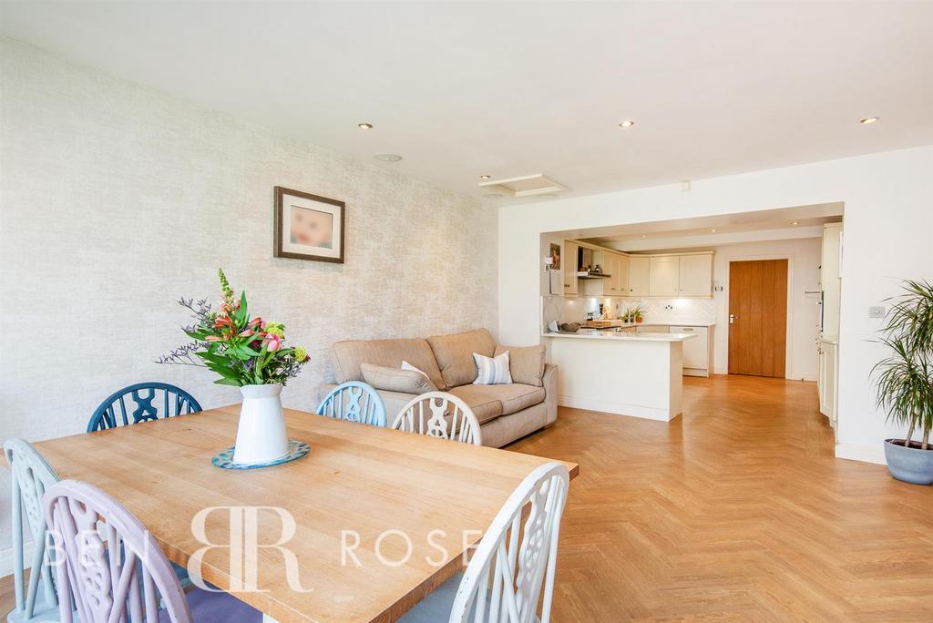 Dining Room/Kitchen
