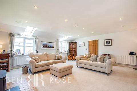 undefined, Hall Carr Lane, Preston PR4