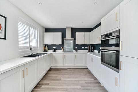 4 bedroom detached house for sale, Lilyfire Close, Bridgwater, Somerset, TA5